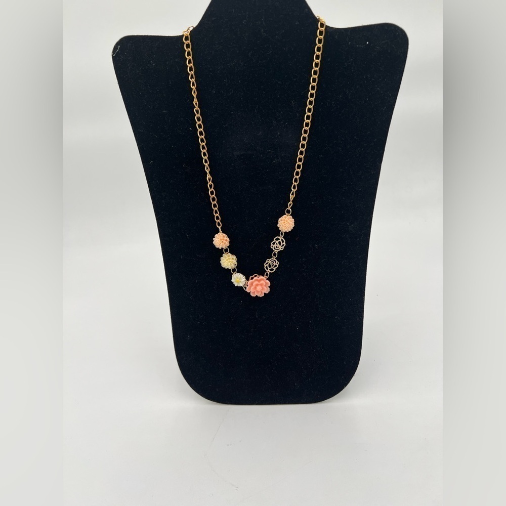 Pink Gold Floral Statement Necklace Pre-own